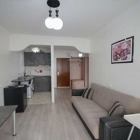Apartment Orbi Dado Batumi Exteriör bild