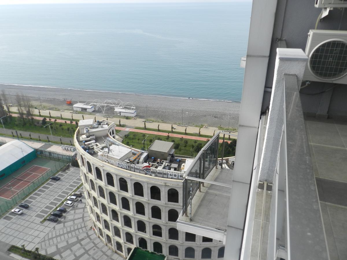 Apartment Orbi Dado Batumi Exteriör bild